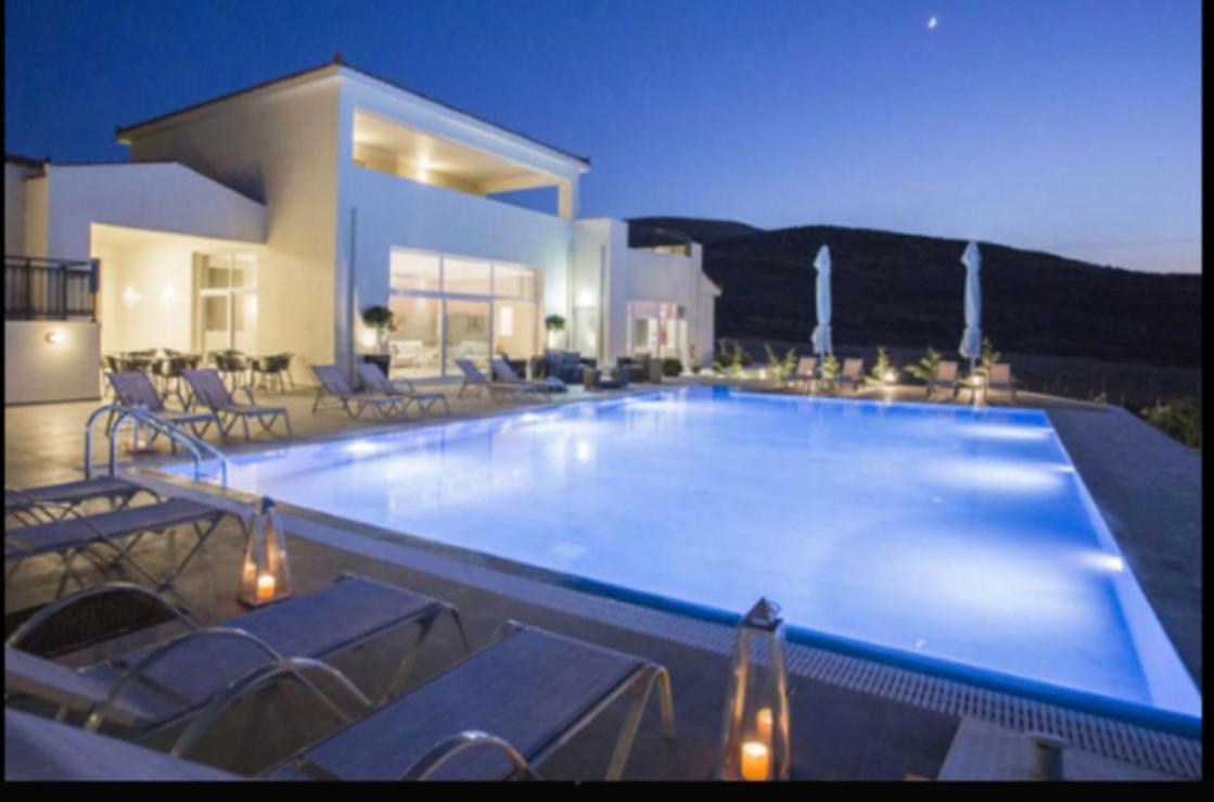 Ammos Suites Plati  Bagian luar foto